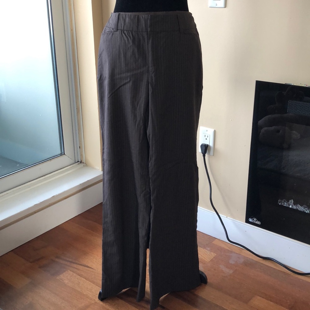 CLUB MONACO Wool Brown Pinstriped Trouser Pants - Size 4